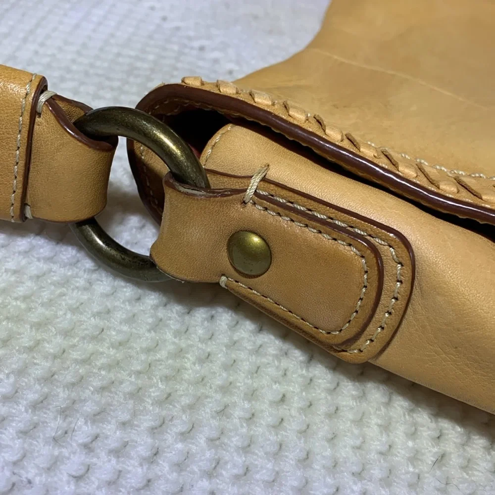 Coach leather purse - Picture 12 of 16